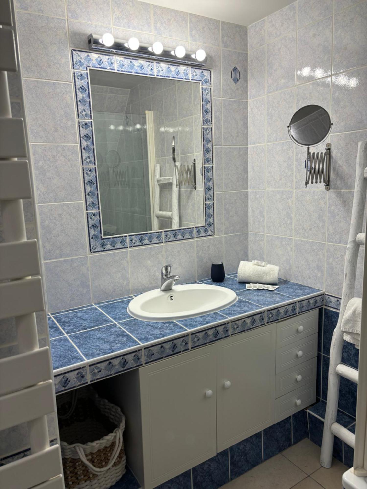 Duplex Tres Proche De Tennis Et Piscine
