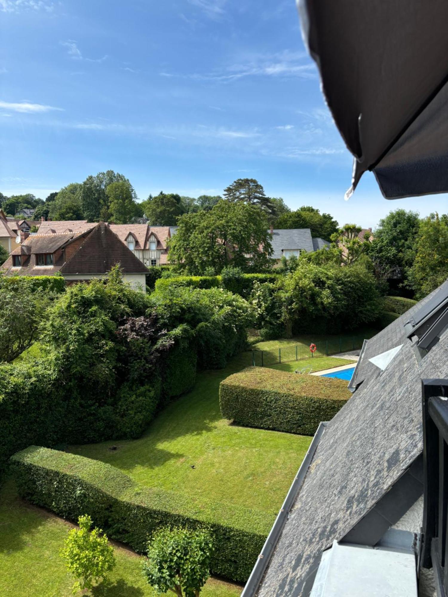 Duplex Tres Proche De Tennis Et Piscine Appartement Deauville